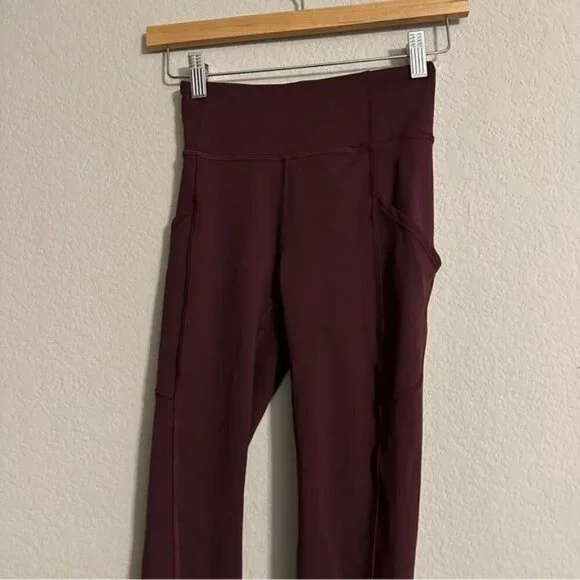 Lululemon Invigorate High-Rise Legging 25"Cassis Burgundy Size 2 - Picture 7 of 14